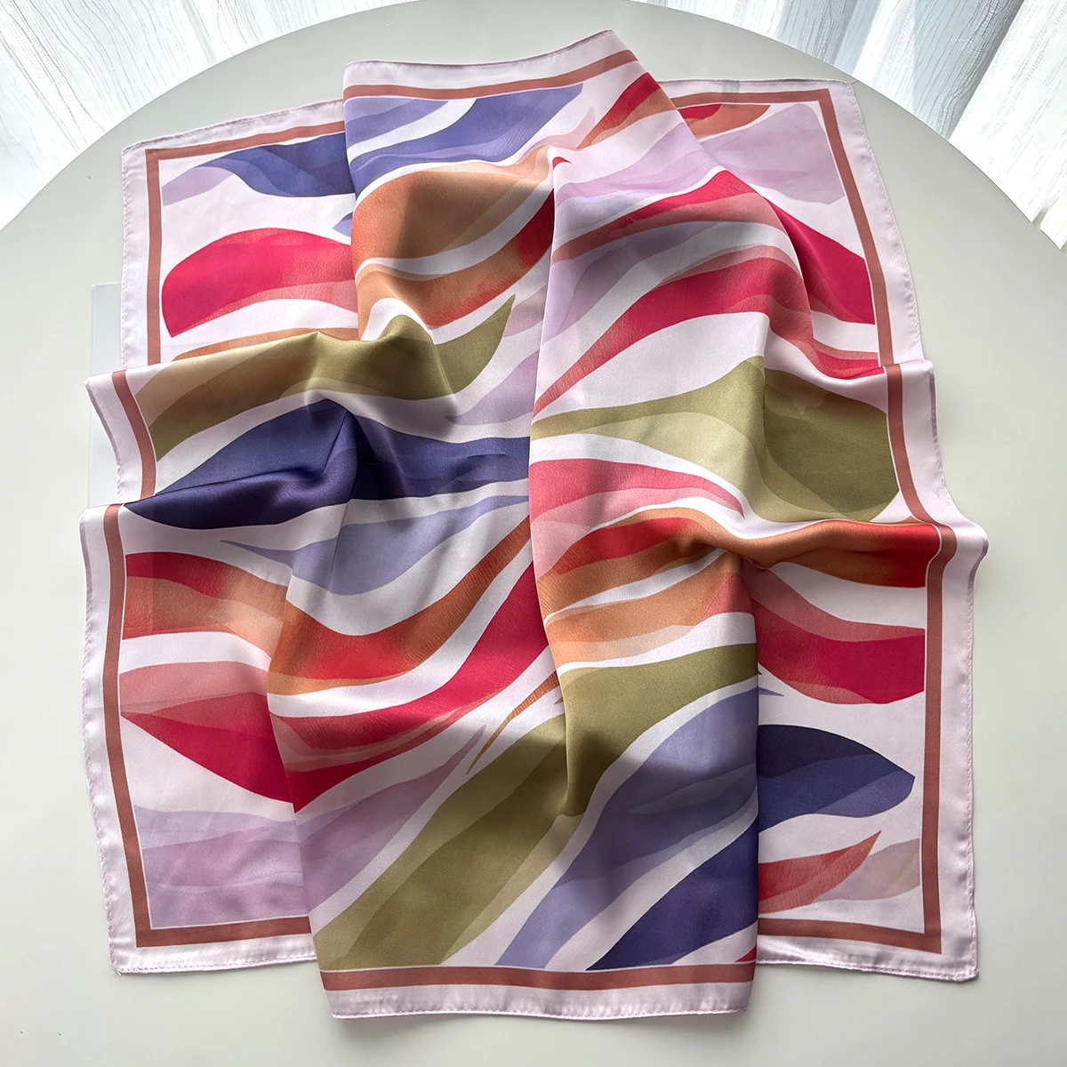 Foulard carré en satin imitati - Scarf Silk Square avis et prix