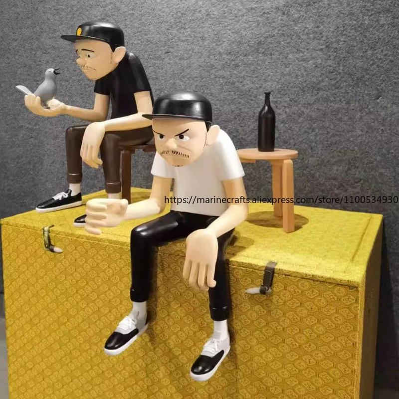 شخصية مجردة من Old Master Q شرب الكرتون الأطفال العصرية عناصر الديكور الراتنج المفروشات الناعمة النحت