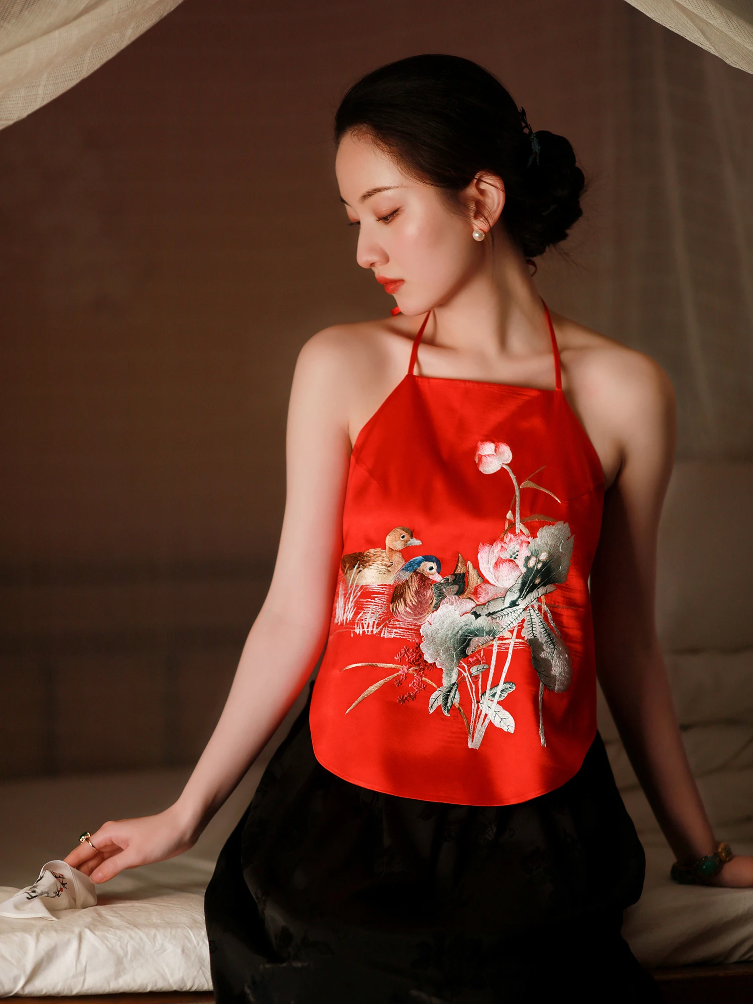 

Ele Silk Embroidered Peaco Lotus Women's Csole Vest Spring Summer Breathable Comfortable Inner Wear Crossbody Strap