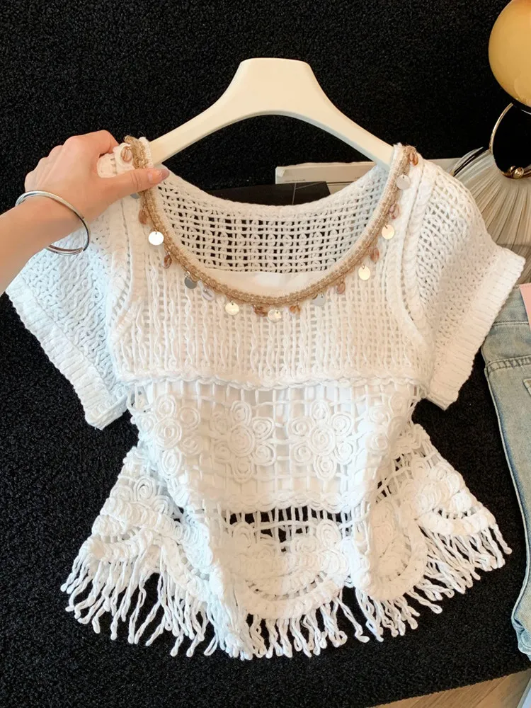 Lace Hook Flower Short Sleeve Women's Top Summer Vacation Style Bell Sleeve Strap Set Korean Brand Buckle Pure Color Polyeste...