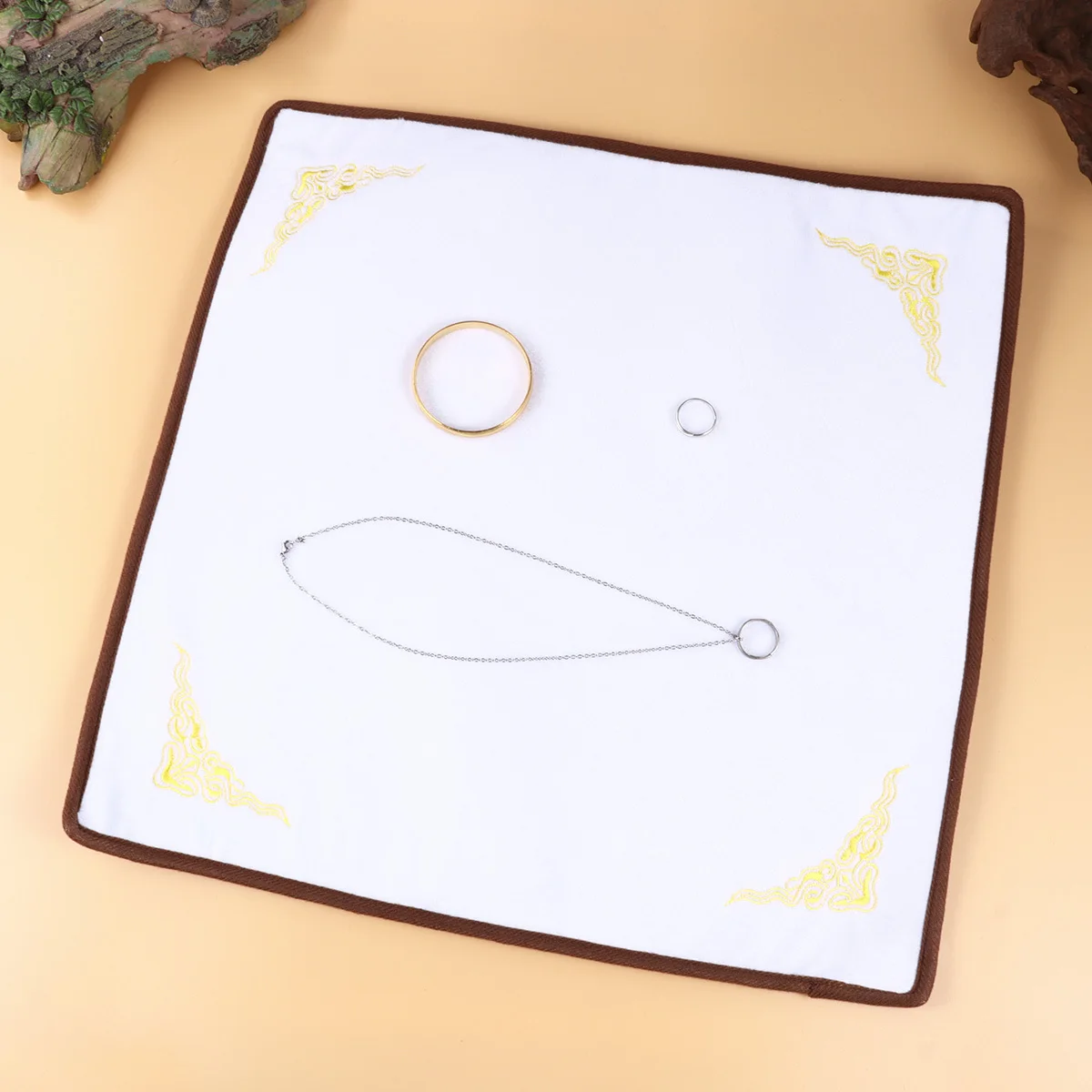 

Double-Sided Jewelry Display Cloth Flannel Storage Pad Compact Cushion Sheet For Necklaces Earrings Bracelets Home Business Use