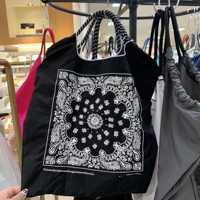 Black Extended Shoulder Strap Niche Design Embroidery Eco-Friendly Tote Bag Nylon Shopping Bag Tote Bag