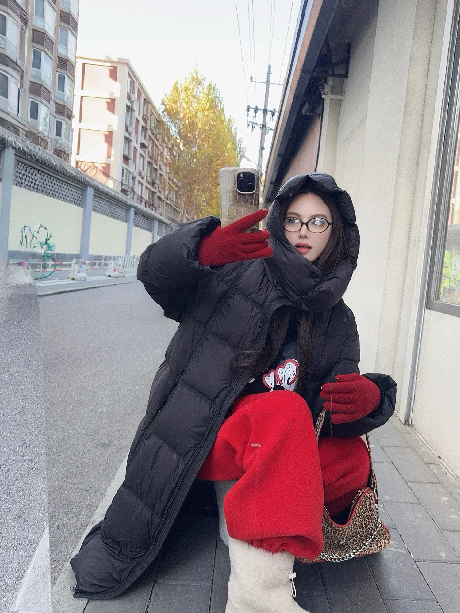 

Zhaochencen Women's Hooded down Jaet 90 White Du down Loose Fit Warmth Long Thi Outerwear Winter New Sle