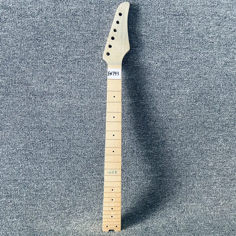 

FN743 Custom Electric Guitar Neck 6 String Version No Frets Maple+Maple with Dirty and Damages for DIY Replace USE