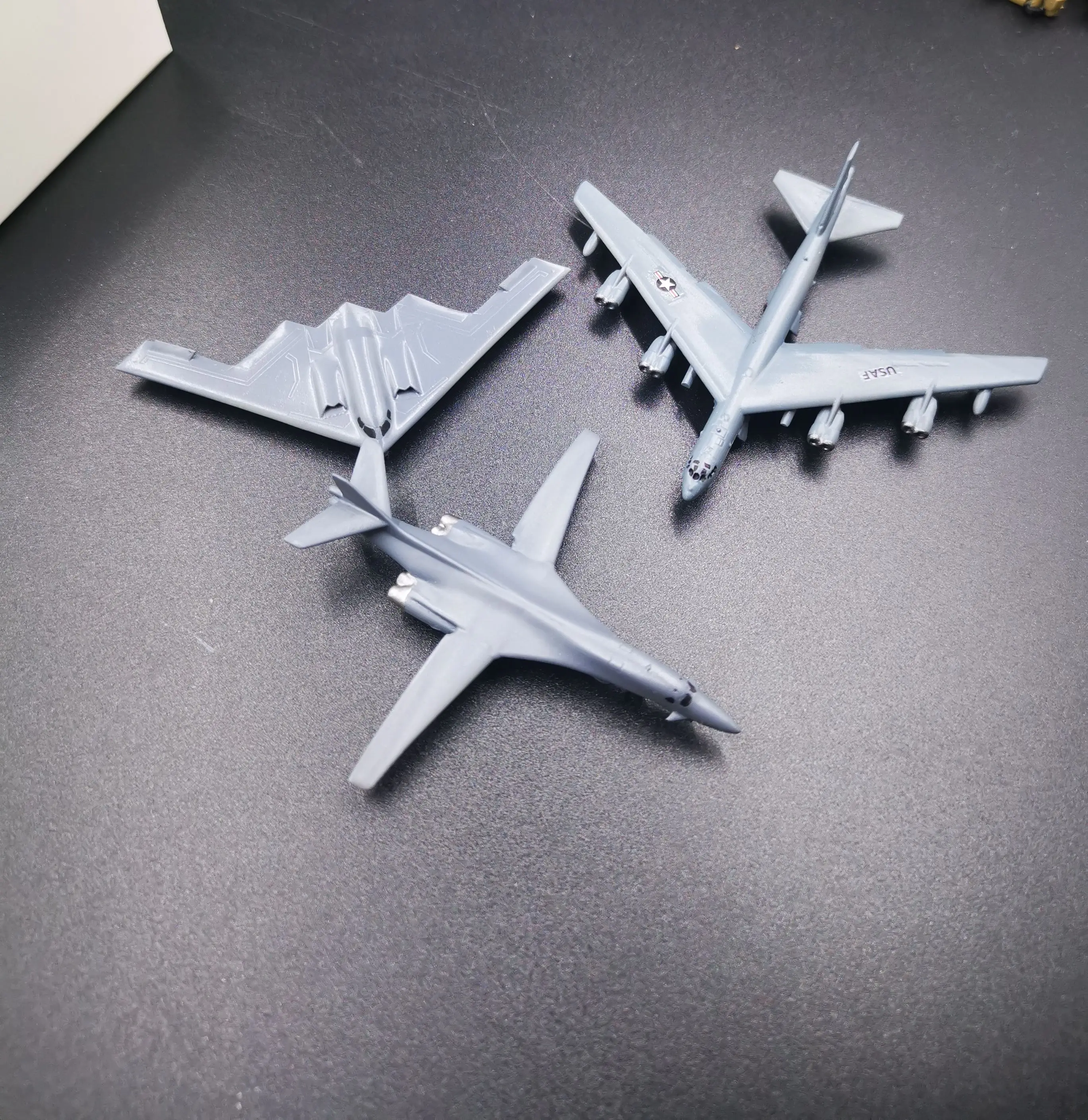 Strategic Long-Range Bomber Package  Set of 3 Models B2 B1B B52 Each 700 Scale Finished Product Military Aircraft Model