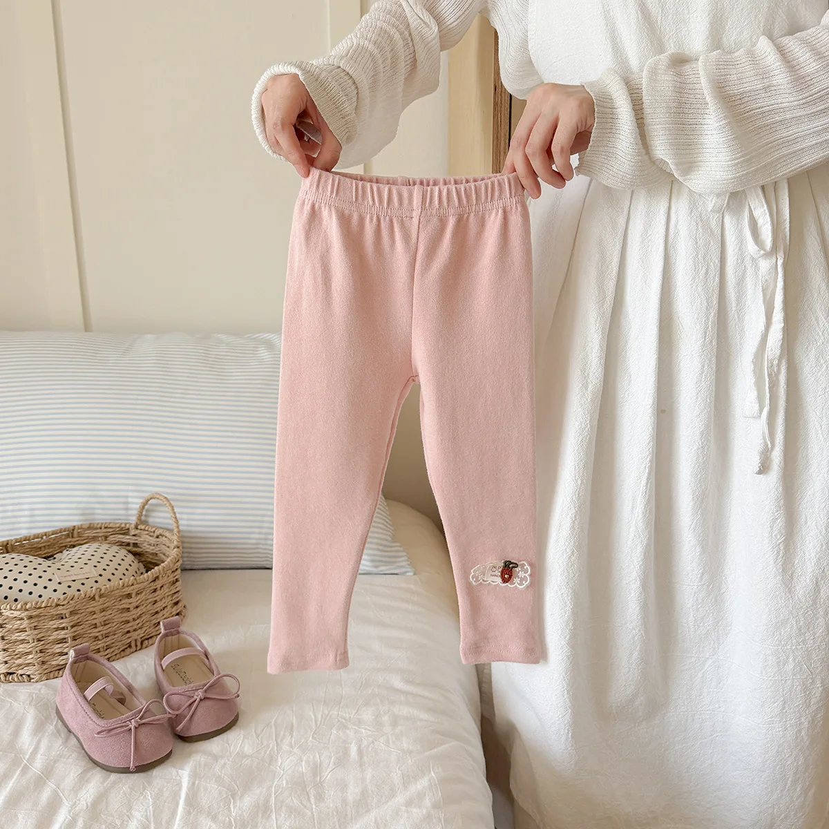 Girls Pants 2026 Autumn and Winter New Children's Clothing Korean Style Girl Baby Stretch Foreign Style Slim Leggings