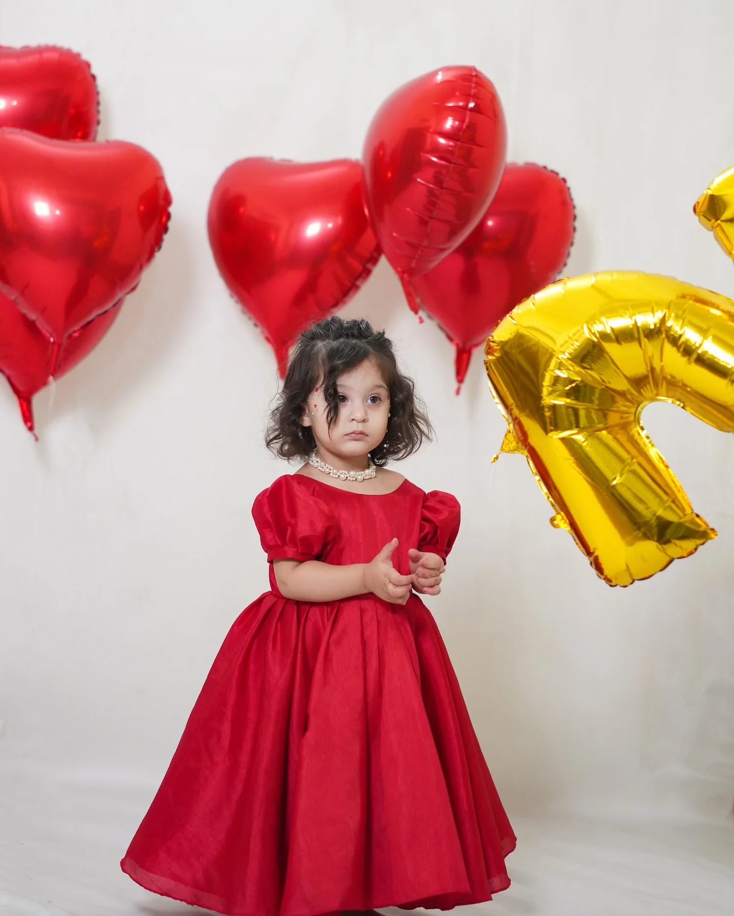 

Red Satin Birthday Party Dress for Kids Short Sleeves Cute Flower Girl Dress for Wedding Girls Pageant Ball Gowns Gala Dress