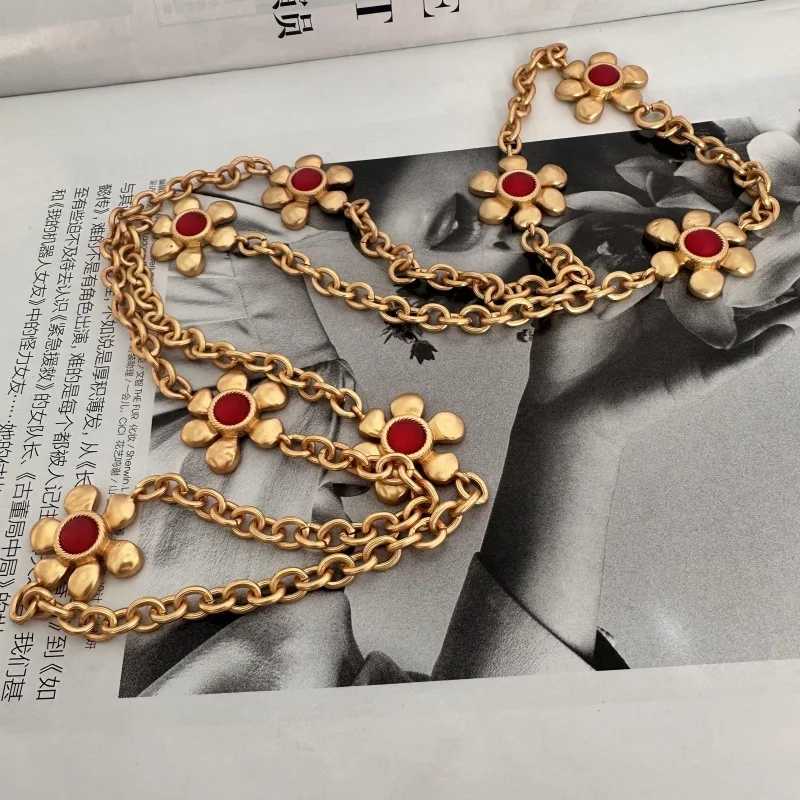 

VKVVA Fashion Jewelry Vintage Brass Red Heart Flower Long Sweater Necklace for Women Birthday Gifts, Unique Gift