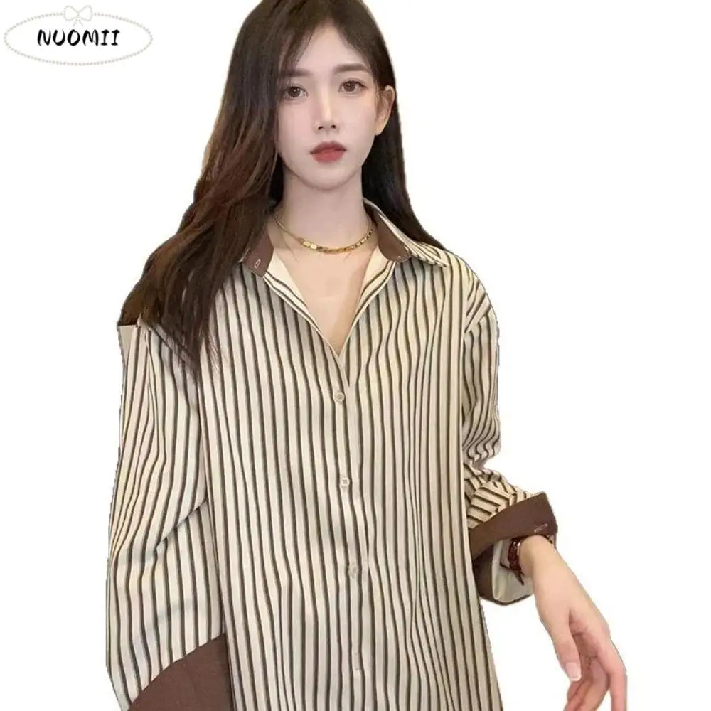 

Женские рубашки в полоску с v-образным вырезом, топы, длинная одежда, рукава, блузка с лацканами для отдыха в корейском стиле, простая абрикосовая кофейная блузка