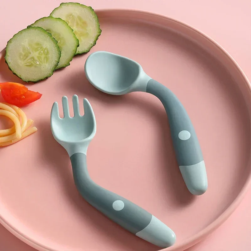 Juego de tenedor cuchara para bebés y niños, Kit de tenedor cuchara de silicona suave y flexible, vajilla, utensilio de cubiertos de alimentación para entrenamiento de niños pequeños