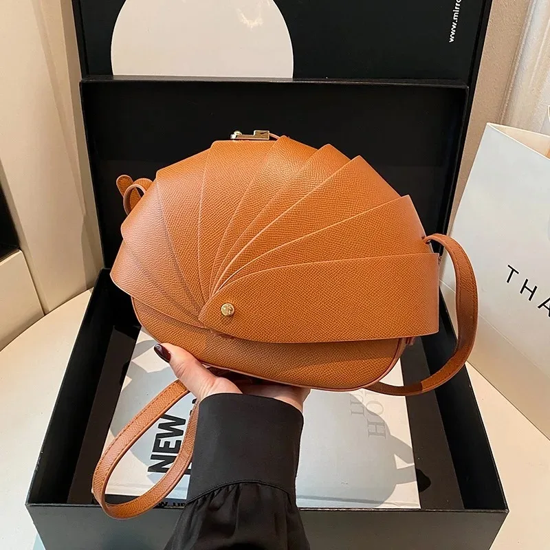 

PU Fashion Summer NewShoulder Bags Personality Niche Design Female Bags on Sale 2025 Versatile Large Capacity Crossbody Bag