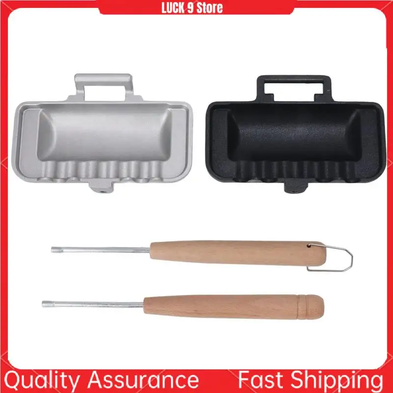 

Sandwich Baking Pan Pancake Pan Breakfast Sandwich Maker With Removable Wood Handle