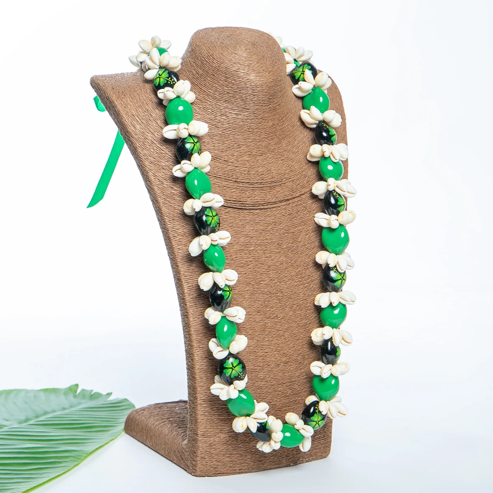 2025New Desing Acrylic Kukui Necklace Flos Hibisci Pattern Woman Fashion Jewelry For Graduation Wedding Birthday Luau Party