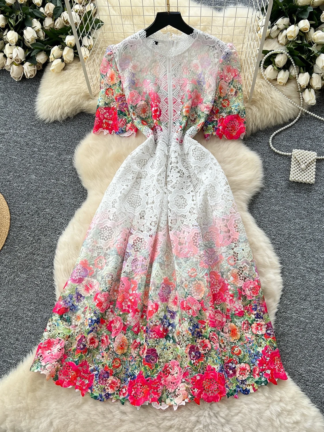 エレガントな中空アウトレースバブルスリーブドレス女性のハイウエスト痩身ロングドレス韓国スタイル通勤Aラインスカート