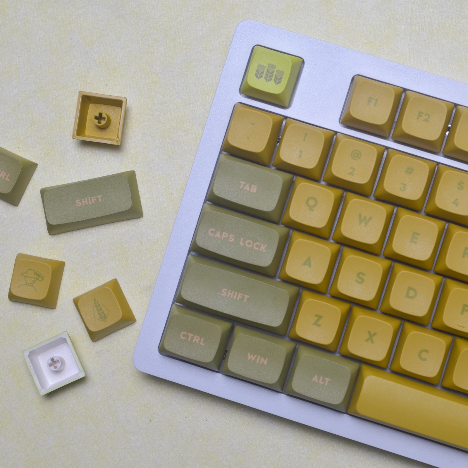 

Cute 131 Key Caps PBT XDA Profile For Cherry MX Mechanical Keyboard Double-shot Yellow Green Awn Of Wheat Backlit Keycaps Set