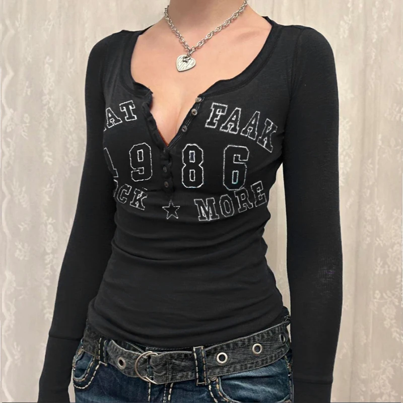 T-shirt nera donna autunno lettera stampa streetwear maniche lunghe o-collo aderente sexy top button moda casual slim tees femminile