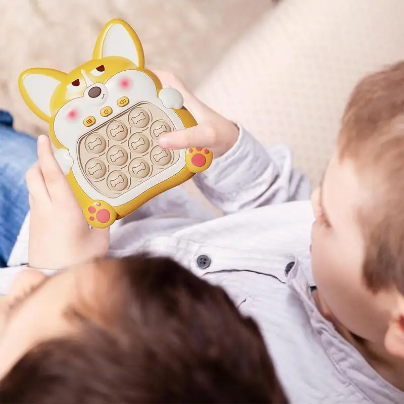 Jogo de empurrar rápido dos desenhos animados cão light-up jogo brinquedo multifuncional eletrônico fidget pop brinquedo para crianças meninos meninas pressão