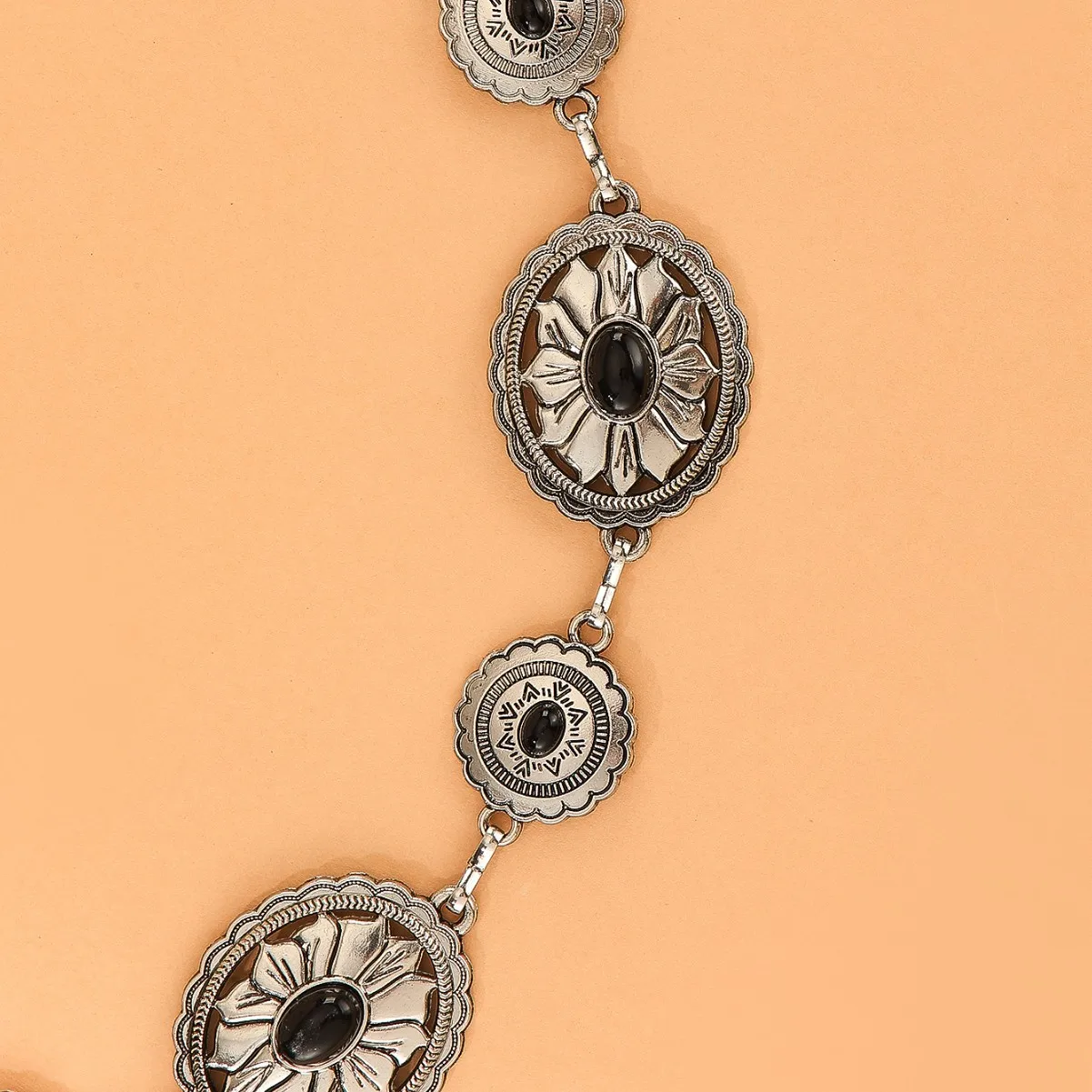 Personalized Oval Hollow Flower Plate Metal Waist Chain Hot Girl Ethnic Style Geometric Hip-Hop Punk Retro Body Chain Women