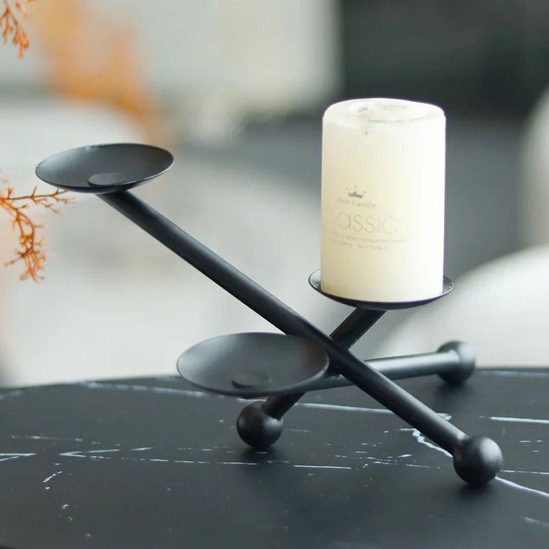 Modern minimalist three-head candle holder Creative simplicity Personality Geometric staggered candle holder Model room Hotel sh