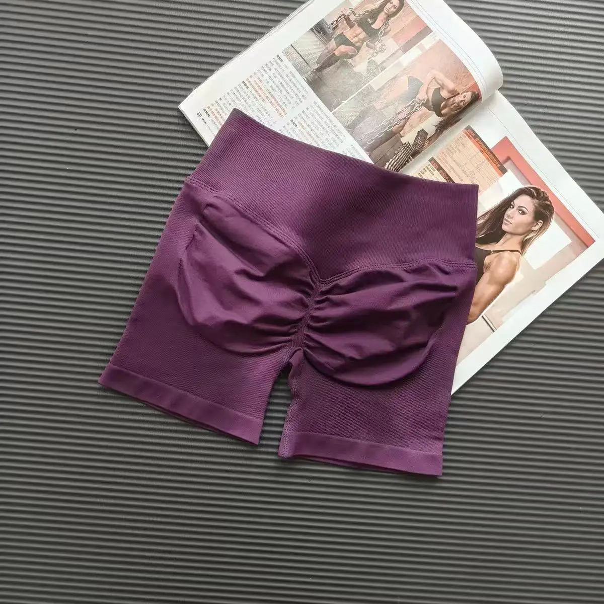 Seamless High Waist Gym Running Shorts Women Quick Dry Breathable Tummy Control Peach Butt Lifting Workout Yoga Shorts