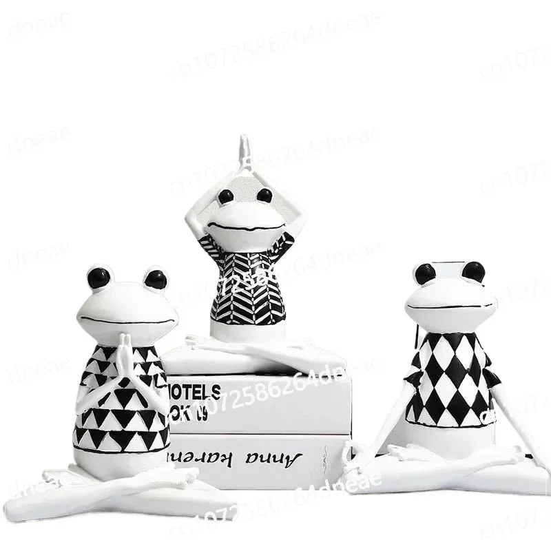 

ins Nordic yoga frog home decoration, simple modern office TV cabinet ornament
