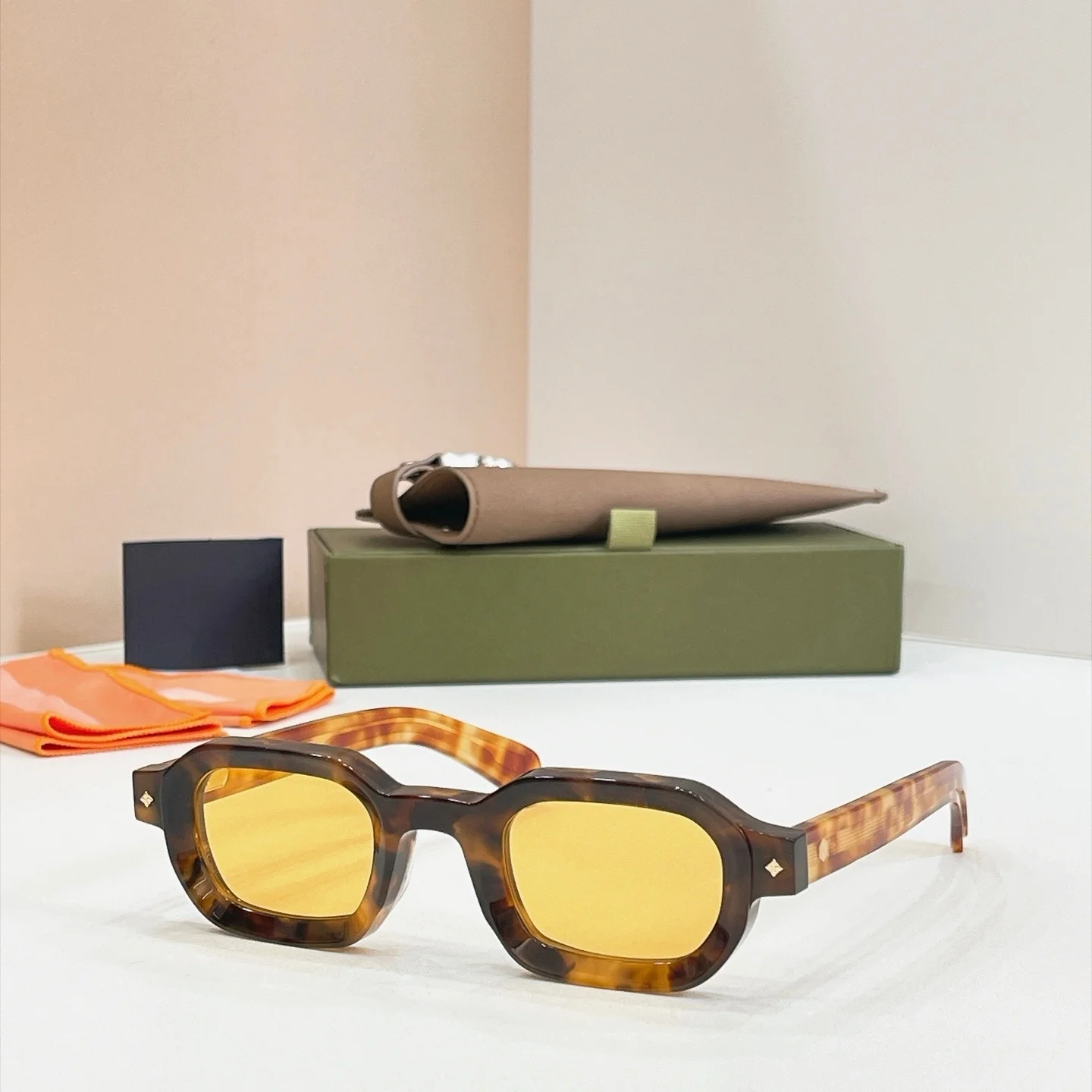 VEGA Man Woman Sunglasses Chunky Tiny Rectangle Shades Tortoise Frame Fashion Statement Eyewear for Street Shoot