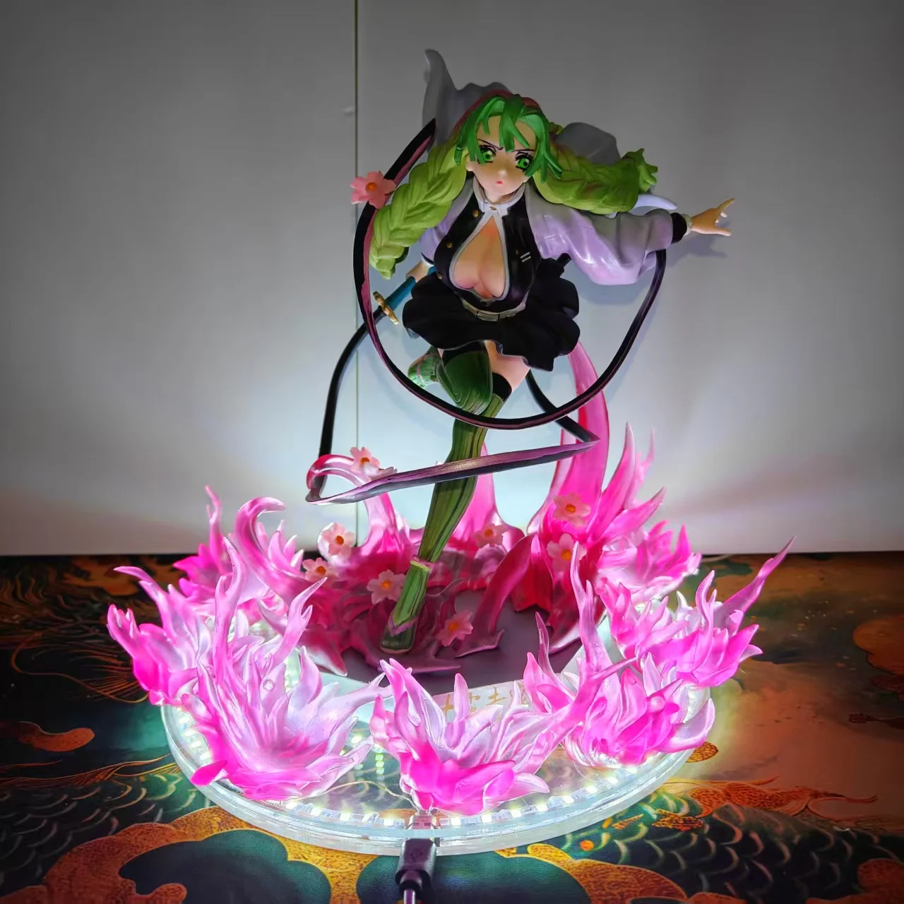 

Demon Slayer: Kimetsu no Yaiba Anime Kanroji Pink Fire DIY Action Figures & Base & Lamp Collection Infinity Castle