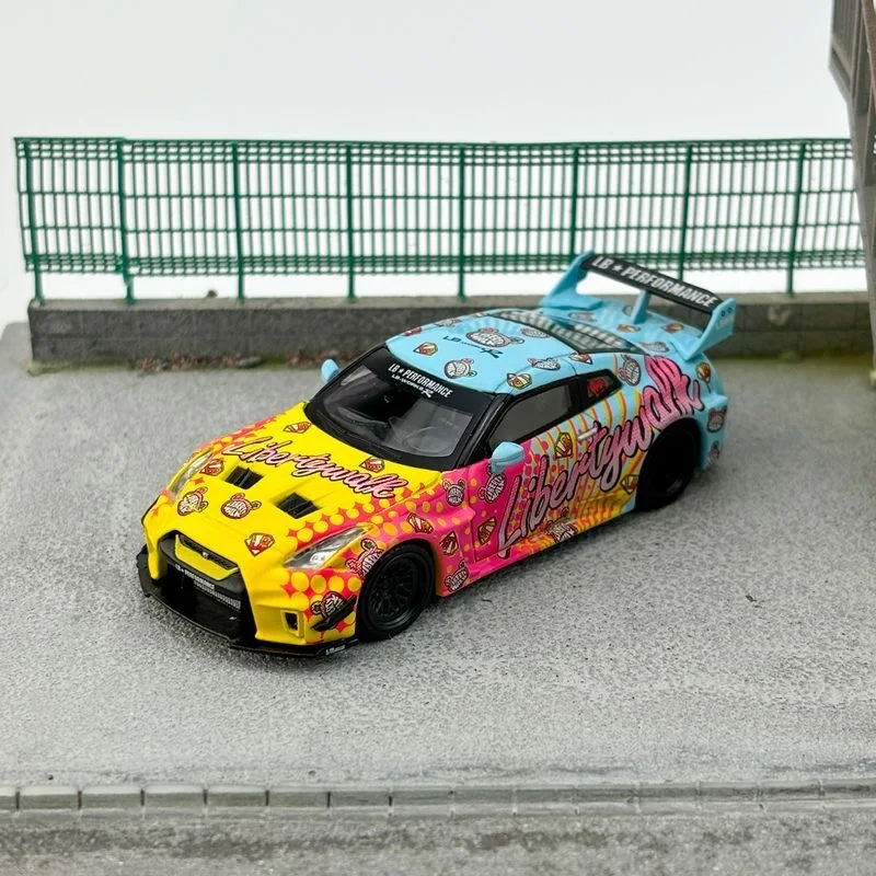 

MINIGT 1/64 35GT-RR Ver.1 LBWK alloy car model