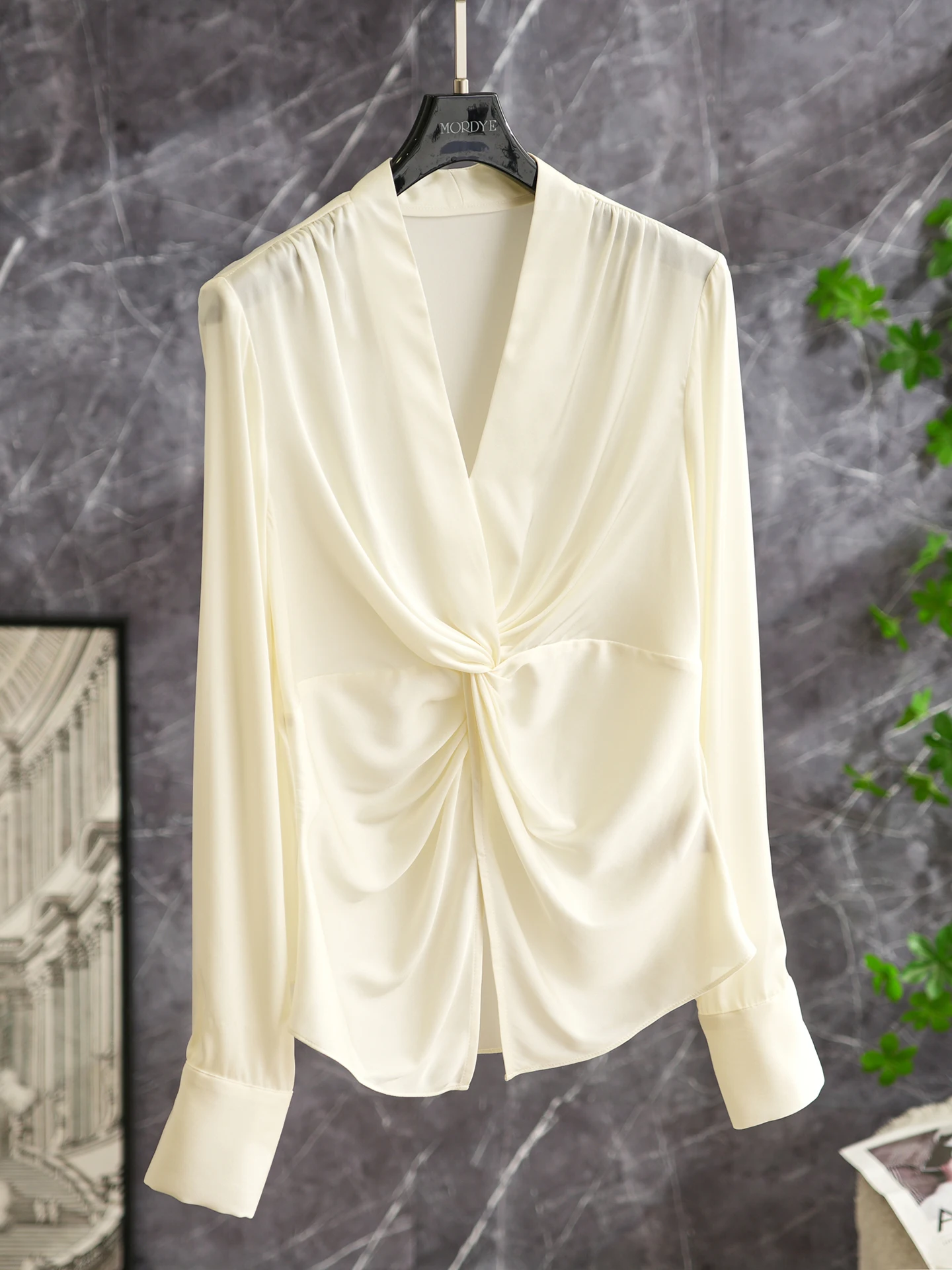 

Elegant Silk Shirt Women's Long Sleeve V-Neck Waist-Cinched Twist Design Luxury Fashion High-End Customization Silk Top