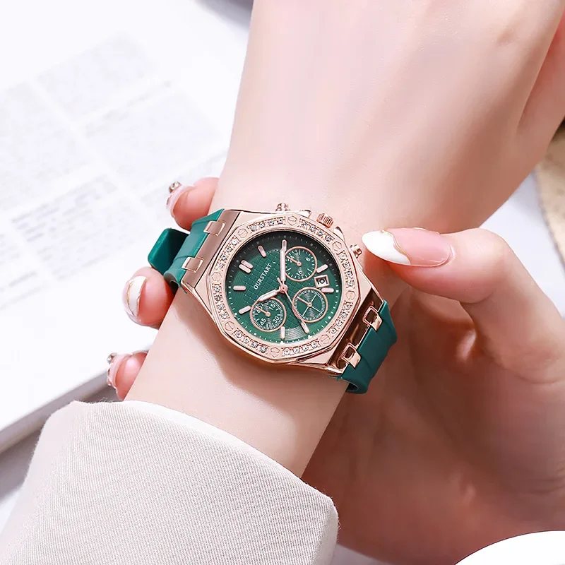 Luxury Women Quartz Watch Fashion Silicone Band Strap Ladies Calendar Watches Student Rhinestone Dial WristWatch Montre Femmes