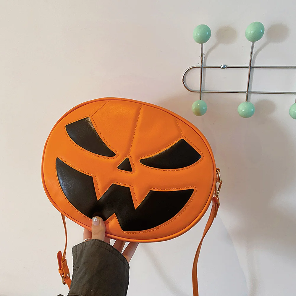 

Shoulder Bag for Women Men Pumpkin Crossbody Bag PU Leather Adjustable Strap Halloween Purse