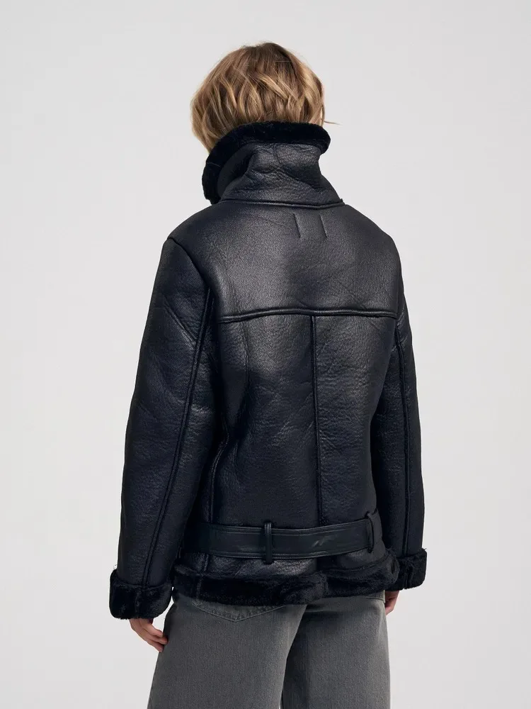 معطف شتوي نسائي من جلد الغنم الصناعي للنساء سترة جلدية معاطف وسترات شتوية جديدة للطيار