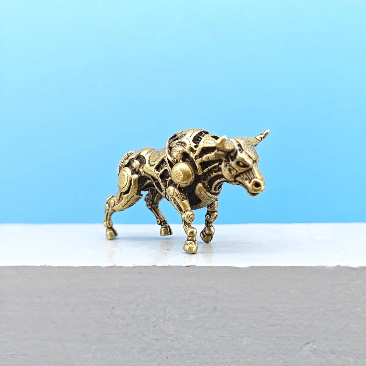 Vintage Brass Mechanical Bull Miniature Model Mecha Ox Figurine Sci Fi Diorama Desktop Decor Zodiac Collectible Ornament