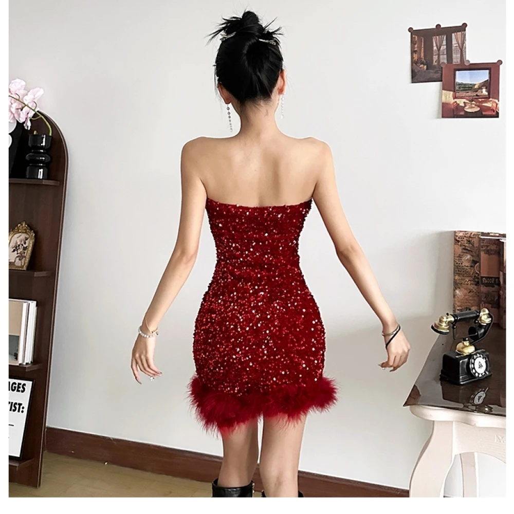 فستان SylCue لامع بدون حمالات للنساء موضة 2025 مثير مائل الرقبة بريق أنيق بدون ظهر بدون أكمام Bodycon صغير