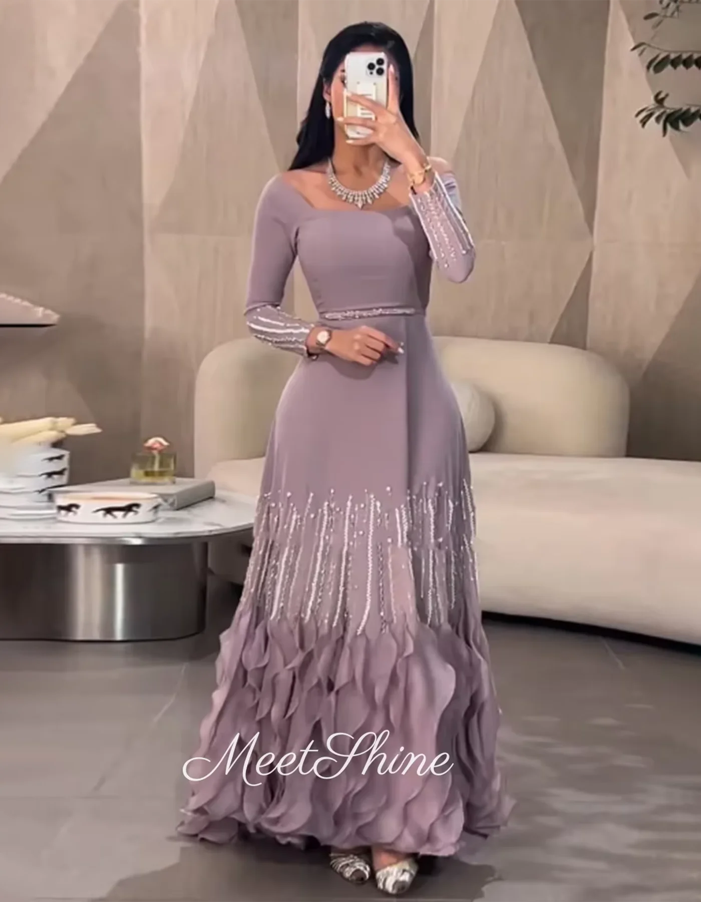 ساحة الرقبة فساتين السهرة الطويلة أزياء رائعة جيرسي فساتين السهرة الرجعية شرابة الطية الديكور الكرة ثوب مخصص