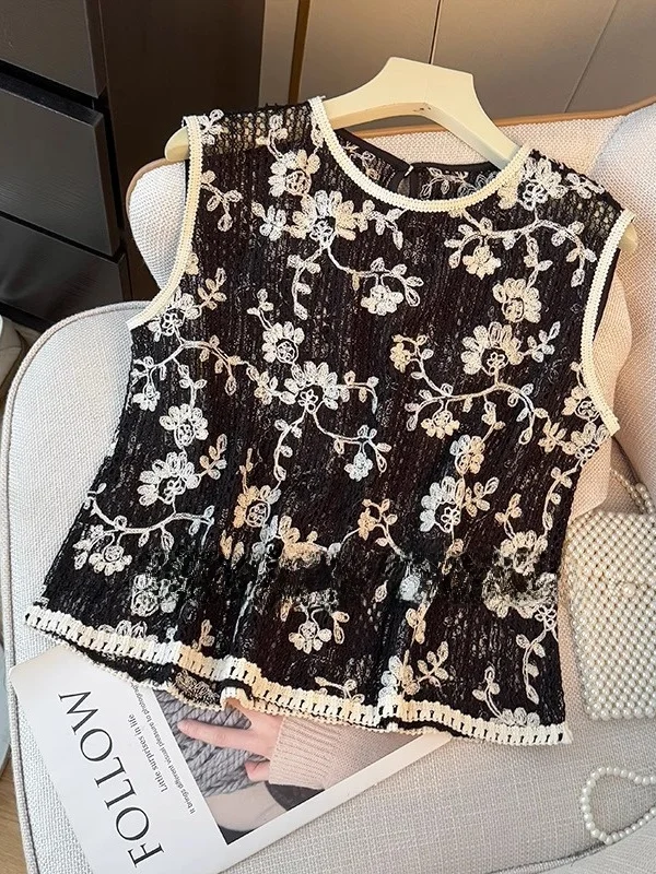 

ROUJE RSUA Летний антивозрастной вязаный топ с вышивкой в виде цветов, круглый вырез, без рукавов, женская модная одежда