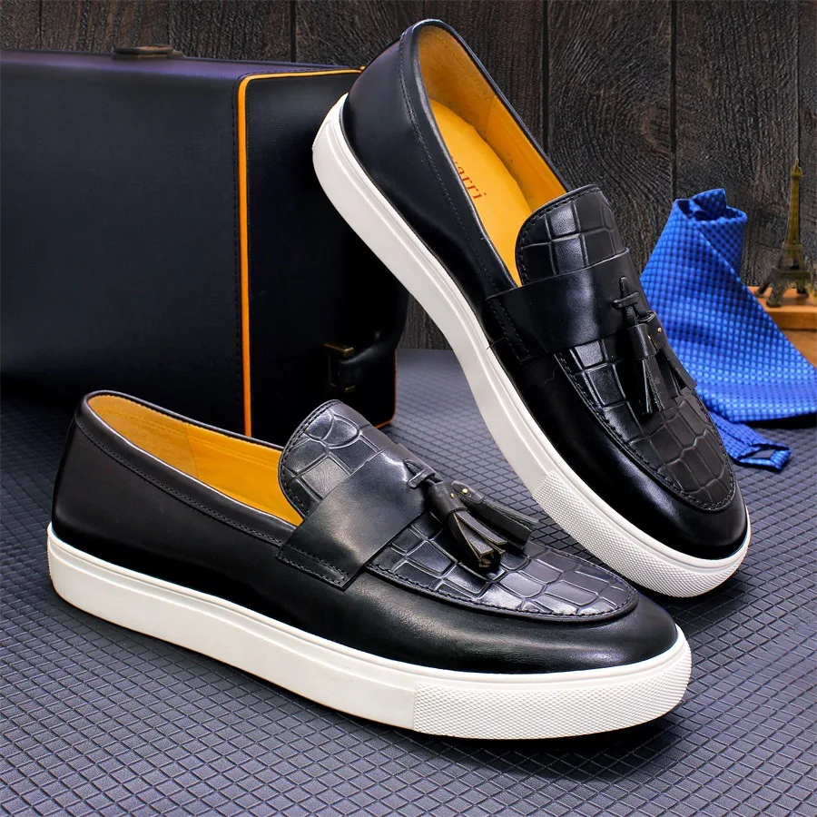 

Men's Casual Leather Shoes Genuine Leather Retro Tassel Loafers Daily Versatile Slip On Flat Single Shoes Men Casual Shoes A071