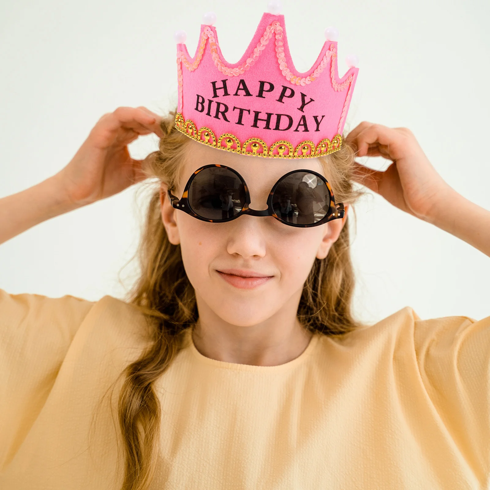 

Led Birthday Crown For Kids Adults, Light Up Tiara Party Hat With 5 Pearls, Pink Non-Woven Material, Birthday Celebration