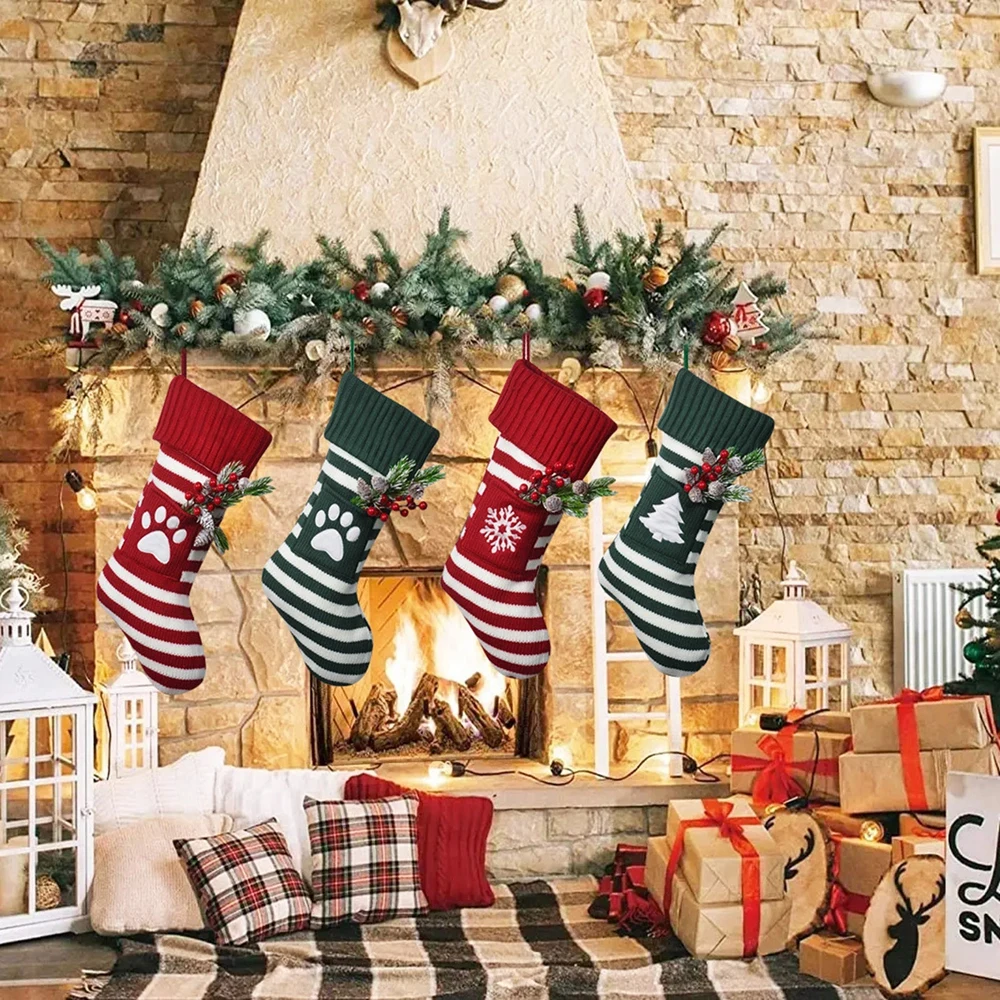 

18 Inch Cartoon Striped Christmas Socks Dog Paw Print Home Christmas Pendant Woven Fireplace Hanging Festival Candy Bag For Kids