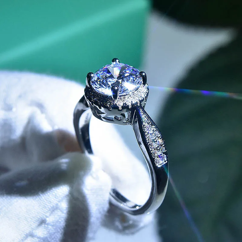 Newly popular and stylish luxury multi-purpose morganite diamond ring for women, highly sold in Europe and America