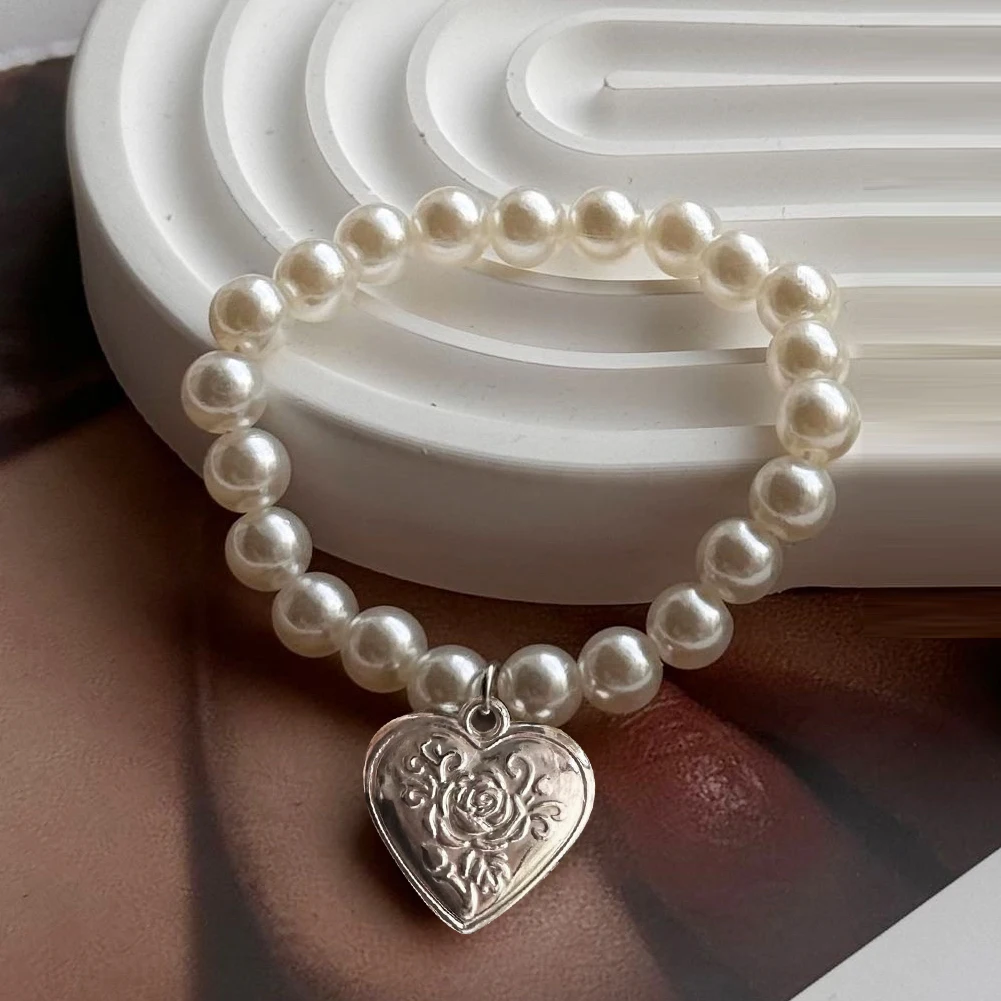 

Мини-жемчужная цепочка, аксессуары для кукол, поделки, игрушка для собаки, ожерелье в форме сердца, эластичная 3 см кукла для собаки, жемчужные ошейники, серебряные милые куклы BJD