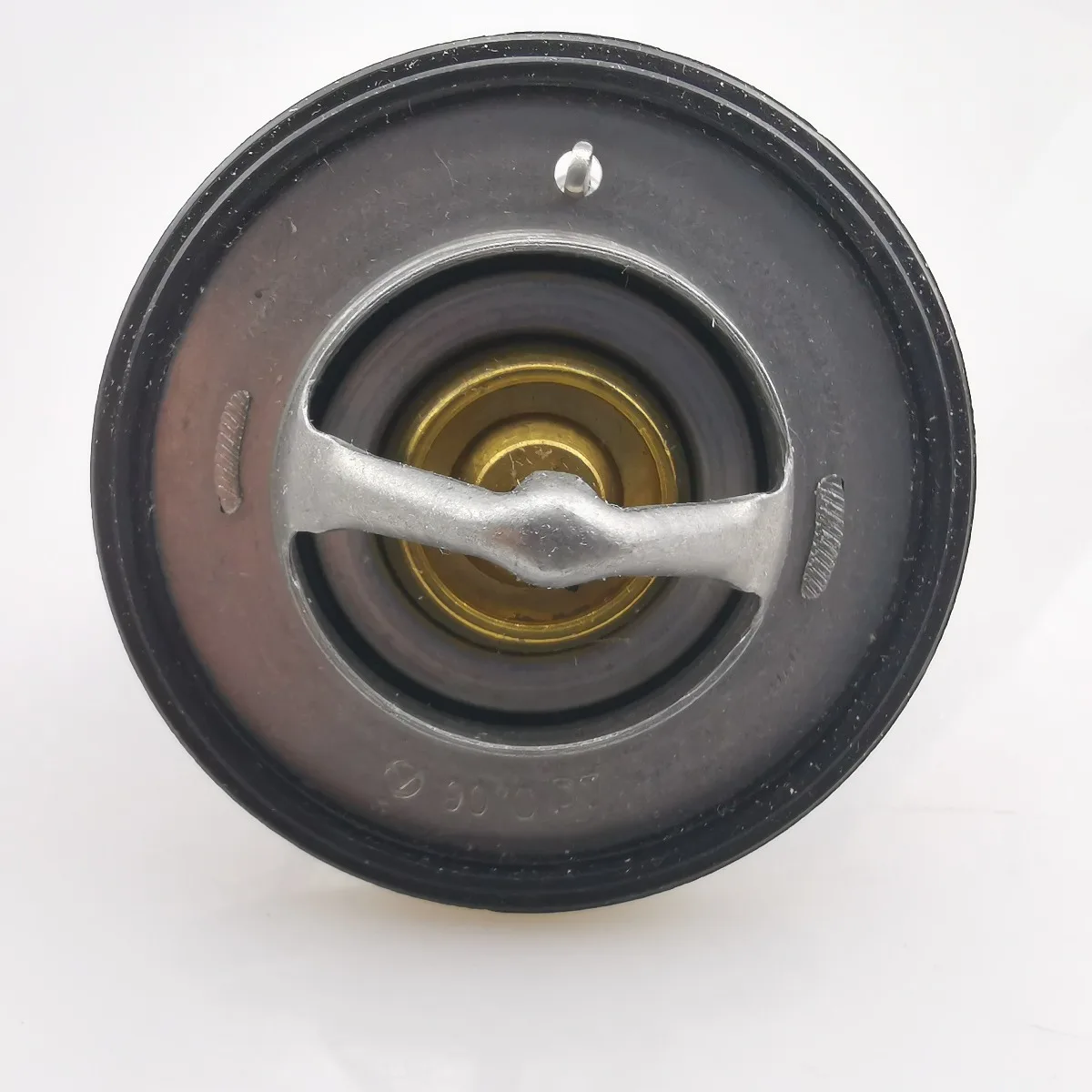 Thermostat 30040676 for SAIC MAXUS G10 2.0T Spare Parts