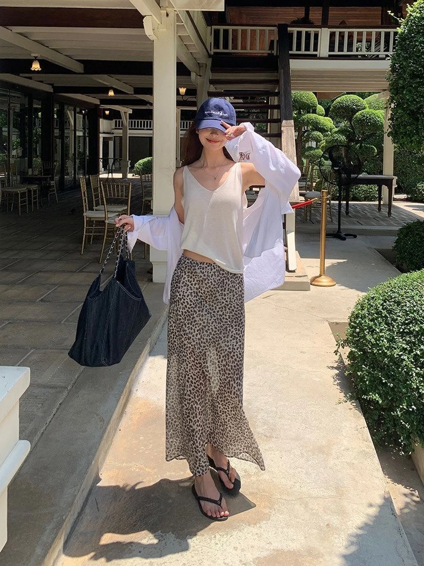 Breathable Chiffon Leopard Print  Skirt Women's High Waist Covering Hip Long Short A-Line Skirt Autumn New Style Versatil...