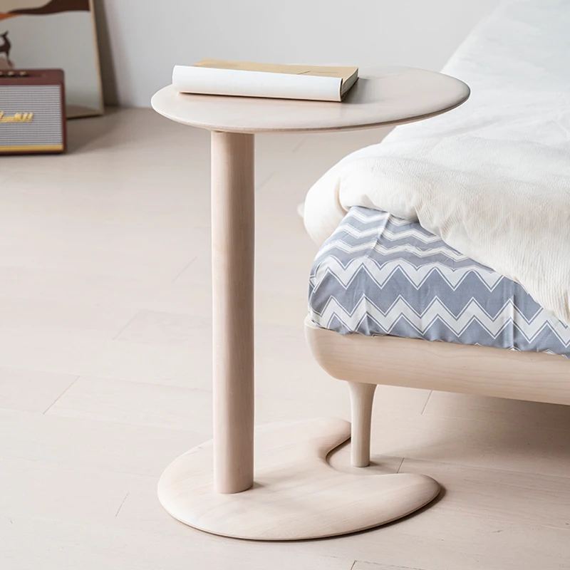 MOMO Solid Wood Side Table Small Coffee Table Bedside Sofa Side Mini Small Creative Balcony Bedroom Simple Design Corner Table