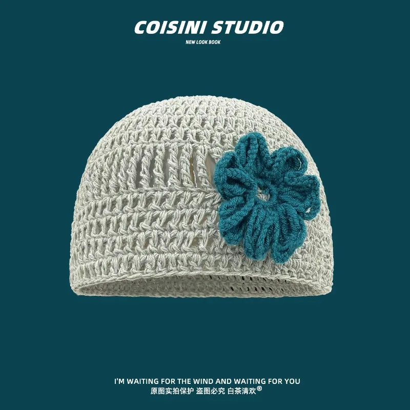 

Niche Bohemian Hand-crocheted Cut-out Flower Pullover Hat for Women's Spring and Summer Versatile Breathable Knitted Beanie Cap