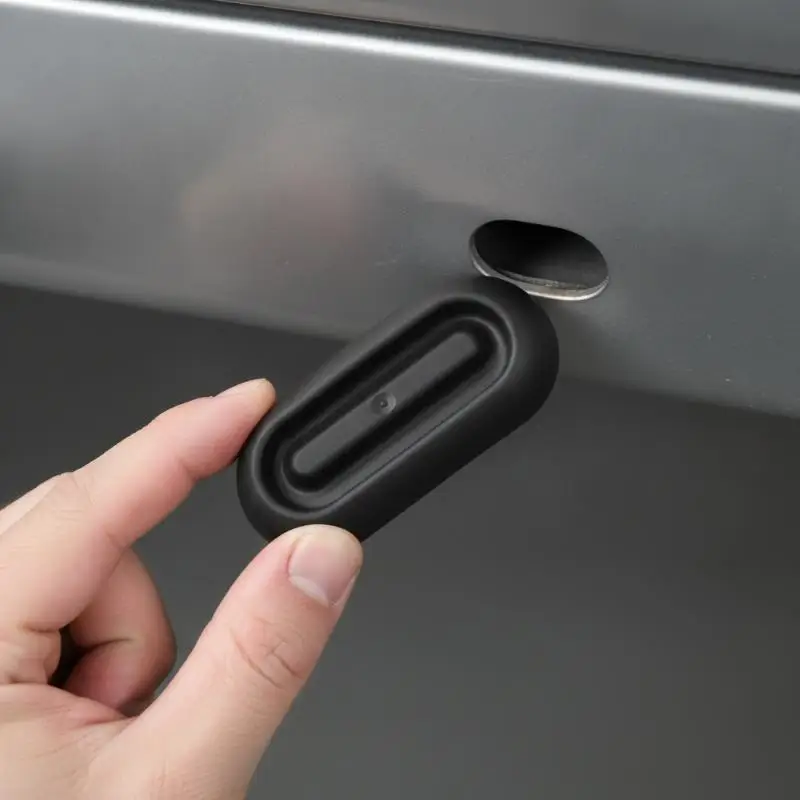 Black Rubber Car Drain Stoppers 4Pcs Leakproof Waterproof Auto Drain Plugs for Truck Sedan Daily Maintenance