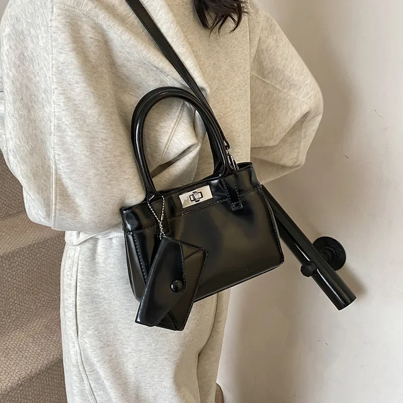 

2025 New! Delicate Women's Hand-held and Cross-body Bag - Fashionable & Multi-functional, Ideal for Every Occasion