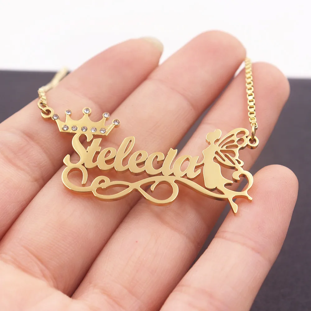 

Personalized Zirconia Crown Pendant Necklace For Women Girl Fashion Jewelry Customized Chains Name Necklaces Christmas Gift