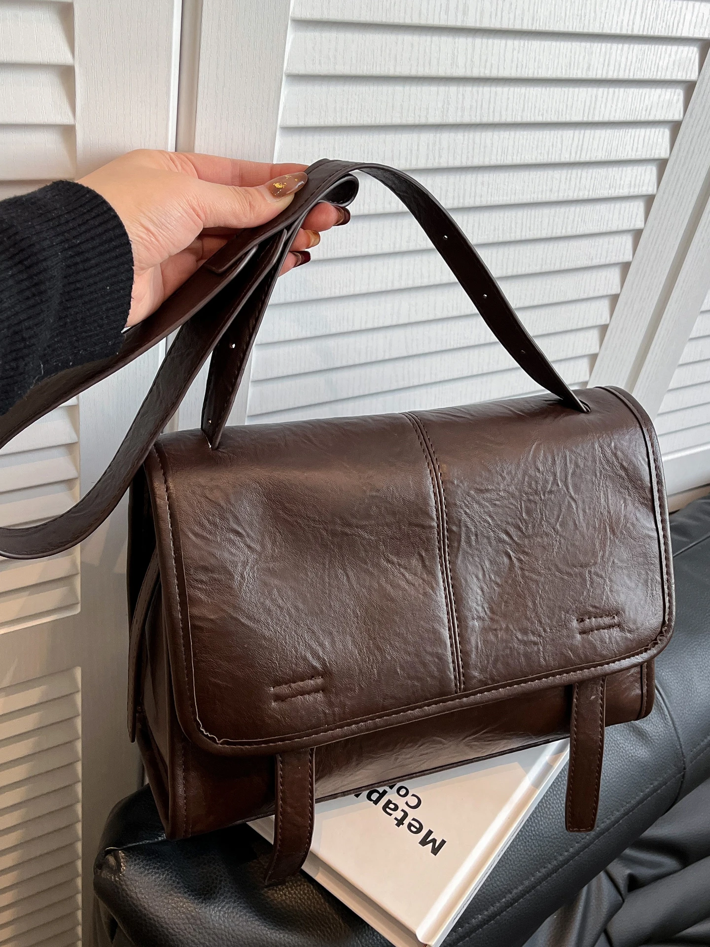 

Modern Neutral Sle Commuter Women's Bag Loose Capaci Menger Crossbody Tote Bag Soft PU Leather Handbag with Zipper