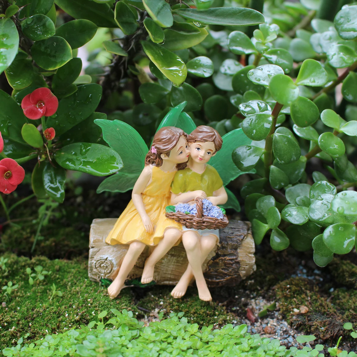 1PC/Intimate Male and Female Angels - Succulent Bonsai Decoration - Outdoor Garden Lawn Statue - Luminous Wings
